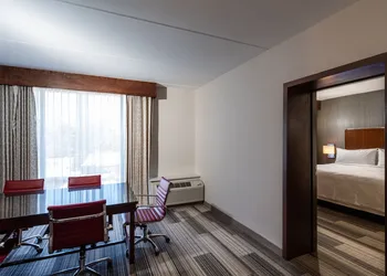 Four Points by Sheraton Atlanta Airport West hotel thumbnail 8