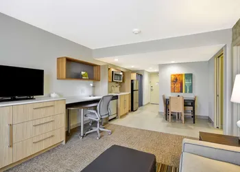 Home2 Suites by Hilton Decatur Ingalls Harbor hotel thumbnail 8
