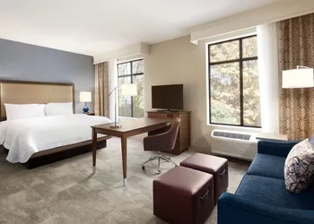 Hampton Inn & Suites Seattle/Renton hotel thumbnail 6