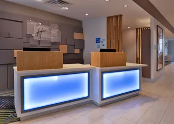Holiday Inn Express & Suites Marshalltown by IHG hotel thumbnail 4