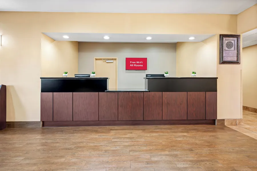 Red Roof Inn & Suites Houma hotel detail image 2