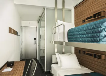 Pod Times Square hotel thumbnail 6