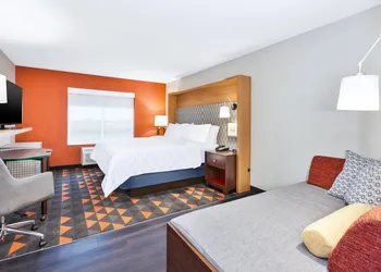 Holiday Inn & Suites Toledo Southwest - Perrysburg by IHG hotel thumbnail 4
