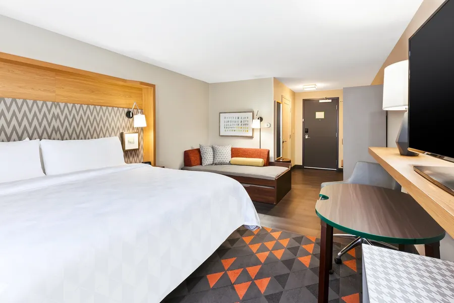 Holiday Inn & Suites Toledo Southwest - Perrysburg by IHG hotel detail image 6
