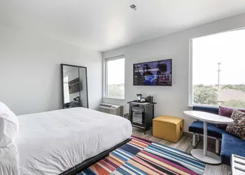 Aloft by Marriott Austin Round Rock hotel thumbnail 5