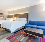 Holiday Inn Express & Suites Florence-Cincinnati Airport by IHG hotel detail image 4