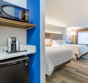 Holiday Inn Express & Suites Florence-Cincinnati Airport by IHG hotel detail image 7