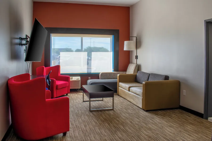 Holiday Inn Express & Suites Yorkville by IHG hotel detail image 6