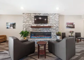 Cobblestone Hotel & Suites - Urbana hotel thumbnail 3