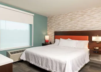 Home2 Suites by Hilton Appleton hotel thumbnail 5