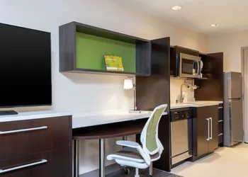 Home2 Suites by Hilton Appleton hotel thumbnail 7