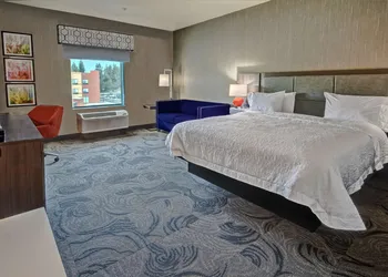 Hampton Inn Fresno Airport hotel thumbnail 5