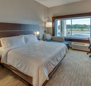Holiday Inn Express & Suites Union City by IHG hotel detail image 5