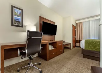 Comfort Suites Grand Island South hotel thumbnail 6