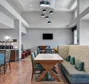 Hampton Inn & Suites MacClenny I-10 hotel detail image 3