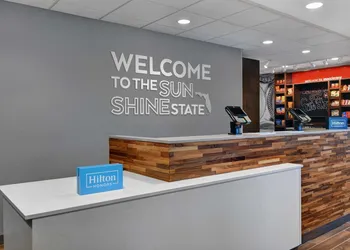 Hampton Inn & Suites MacClenny I-10 hotel thumbnail 6
