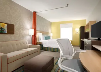 Home2 Suites by Hilton Houston-Pearland hotel thumbnail 6