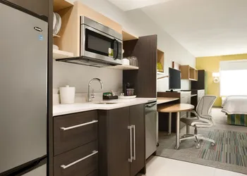 Home2 Suites by Hilton Houston-Pearland hotel thumbnail 8