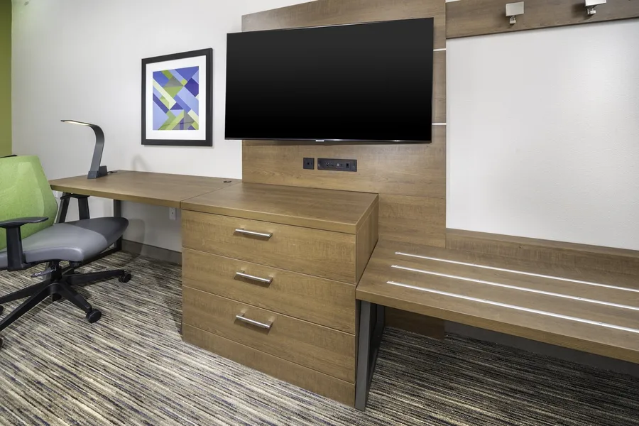 Holiday Inn Express & Suites Fort Myers Airport by IHG hotel detail image 6