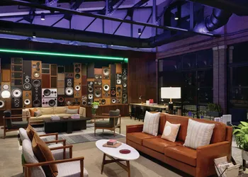 The Central Station Memphis, Curio Collection by Hilton hotel thumbnail 5