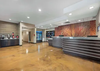 Best Western Plus Lakeview Hotel hotel thumbnail 3