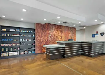 Best Western Plus Lakeview Hotel hotel thumbnail 7