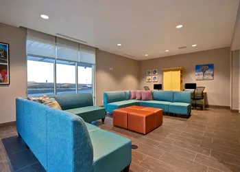 Home2 Suites by Hilton Barstow hotel thumbnail 2