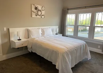 Twin Lakes Creamery, Grill & Inn hotel thumbnail 7