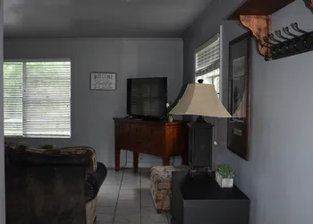 Jack's White River Fishing Resort hotel thumbnail 3