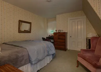 Old Corner Inn hotel thumbnail 3