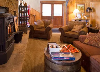 Arrowhead Mountain Lodge hotel thumbnail 3