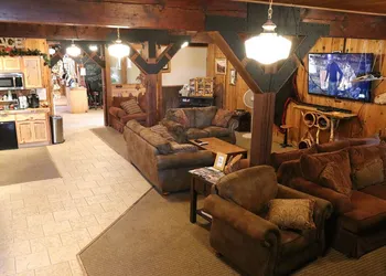 Arrowhead Mountain Lodge hotel thumbnail 4