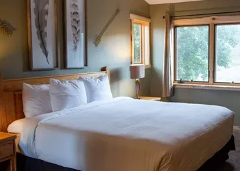 Arrowhead Mountain Lodge hotel thumbnail 8