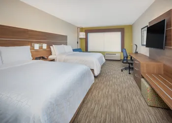 Holiday Inn Express & Suites Chico by IHG hotel thumbnail 7