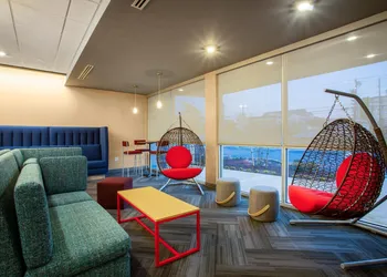 Tru by Hilton Ocean City Bayside hotel thumbnail 4