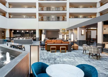 Hilton Charlotte Airport hotel thumbnail 3