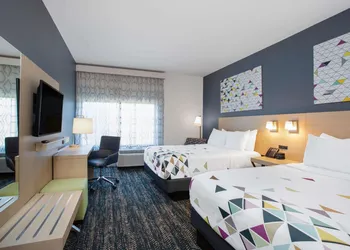 La Quinta Inn & Suites by Wyndham Manassas Va-Dulles Airport hotel thumbnail 4