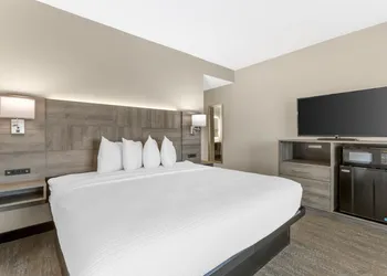Best Western Plus Executive Residency Phoenix North Happy Valley hotel thumbnail 8