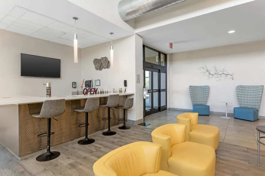 Best Western Plus Executive Residency Phoenix North Happy Valley hotel detail image 2