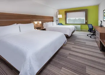 Holiday Inn Express & Suites Denton - Sanger by IHG hotel thumbnail 5