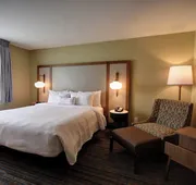 Fairfield Inn & Suites by Marriott Milwaukee North hotel detail image 7