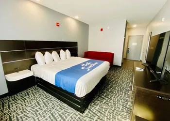 Days Inn & Suites by Wyndham Horn Lake/Memphis Graceland hotel thumbnail 8