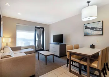 Best Western Plus Executive Residency Rigby's Water World Hotel hotel thumbnail 7
