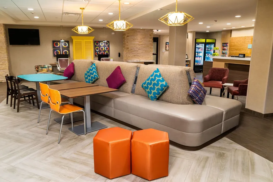 Home2 Suites by Hilton Bakersfield hotel detail image 6