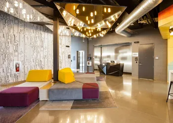 Aloft Austin Airport hotel thumbnail 6