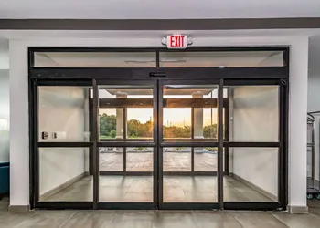 Comfort Suites DeSoto Dallas South hotel thumbnail 6