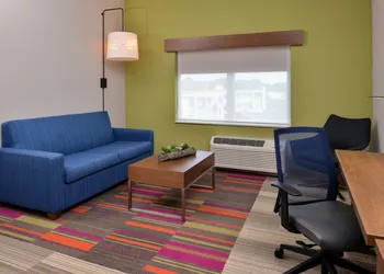Holiday Inn Express & Suites Moundsville by IHG hotel thumbnail 7