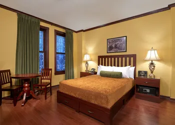 Hotel Apache hotel thumbnail 4