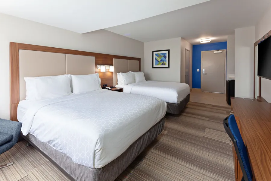 Holiday Inn Express & Suites Valencia - Santa Clarita by IHG hotel detail image 6