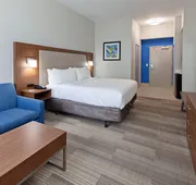 Holiday Inn Express & Suites Valencia - Santa Clarita by IHG hotel detail image 7